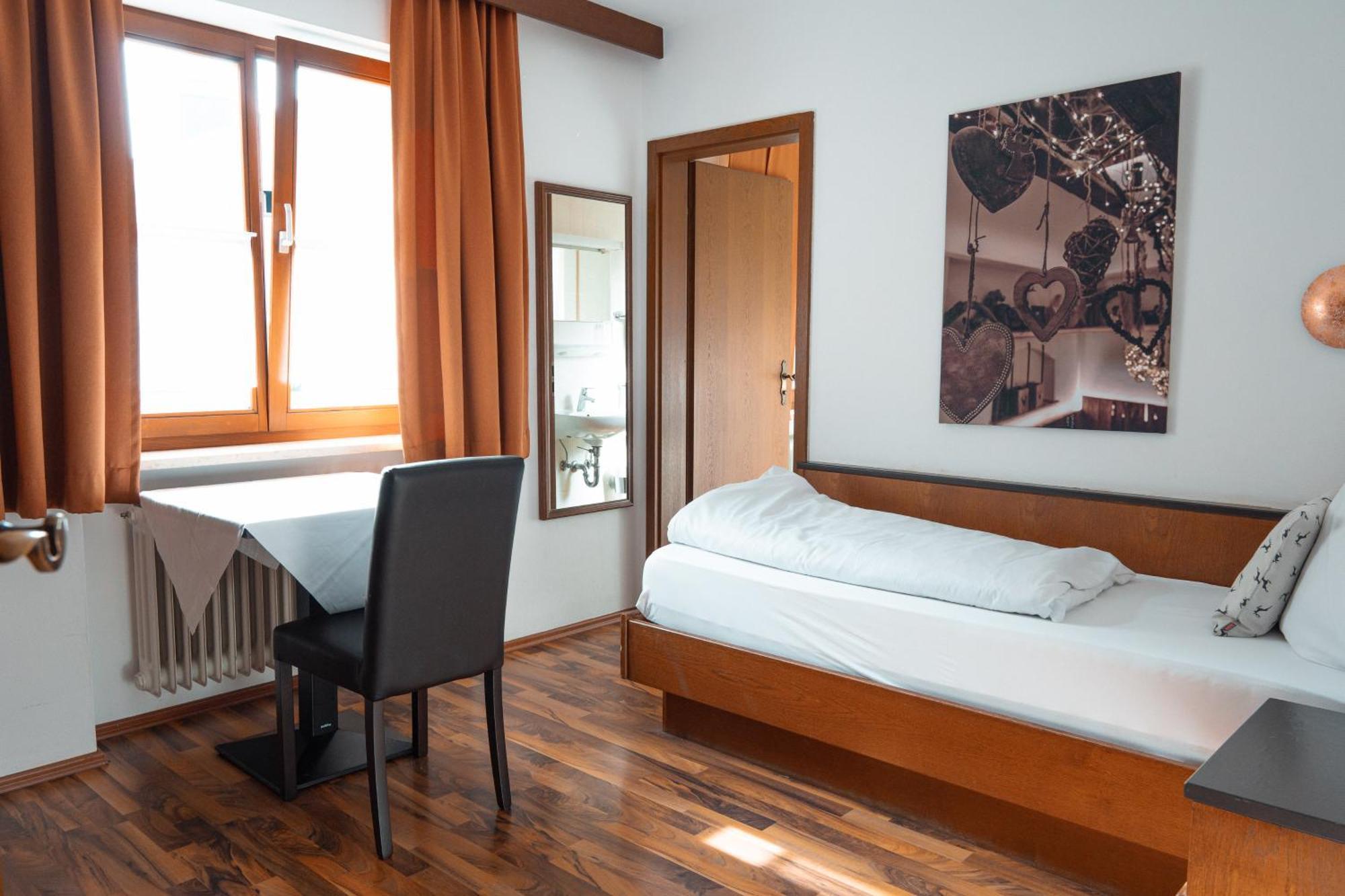Postwirt - Gaestehaus Hotel 3*